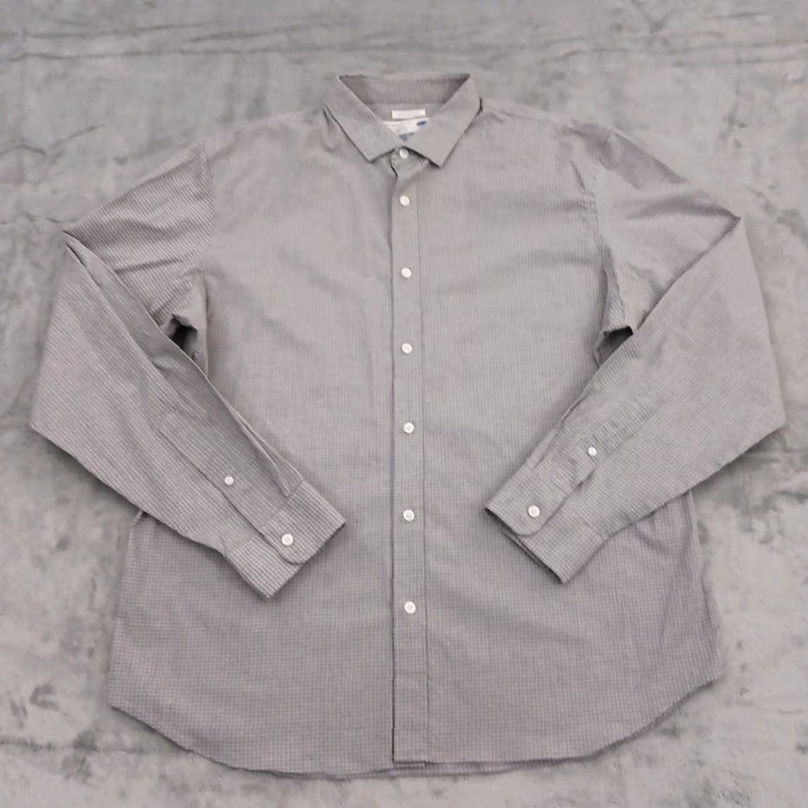Old Navy Old Navy Shirt Mens XL Slim Fit Gray Plaid Long Sleeve Button Up Cotton Blend Mens XL Slim Fit Button-Up Shirt Gray Plaid Size US XL / EU 56 / 4 - 2 Thumbnail