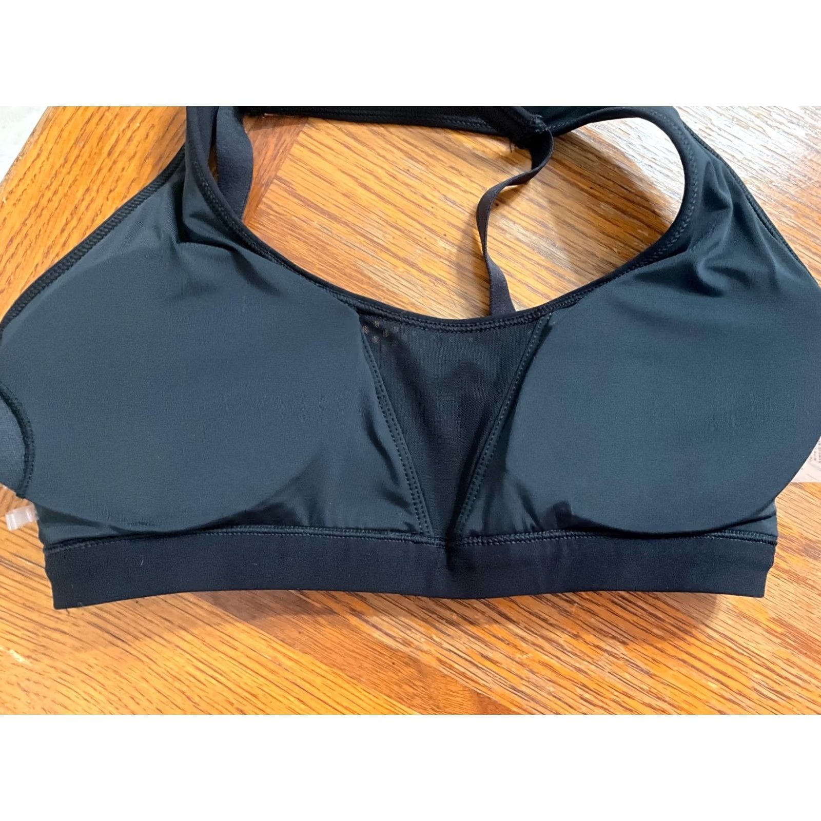 Vintage WHITE FOX SPORTS BRA Shirt Womens Small Black Wireless Crossback Pullover Activewear Size ONE SIZE - 5 Thumbnail