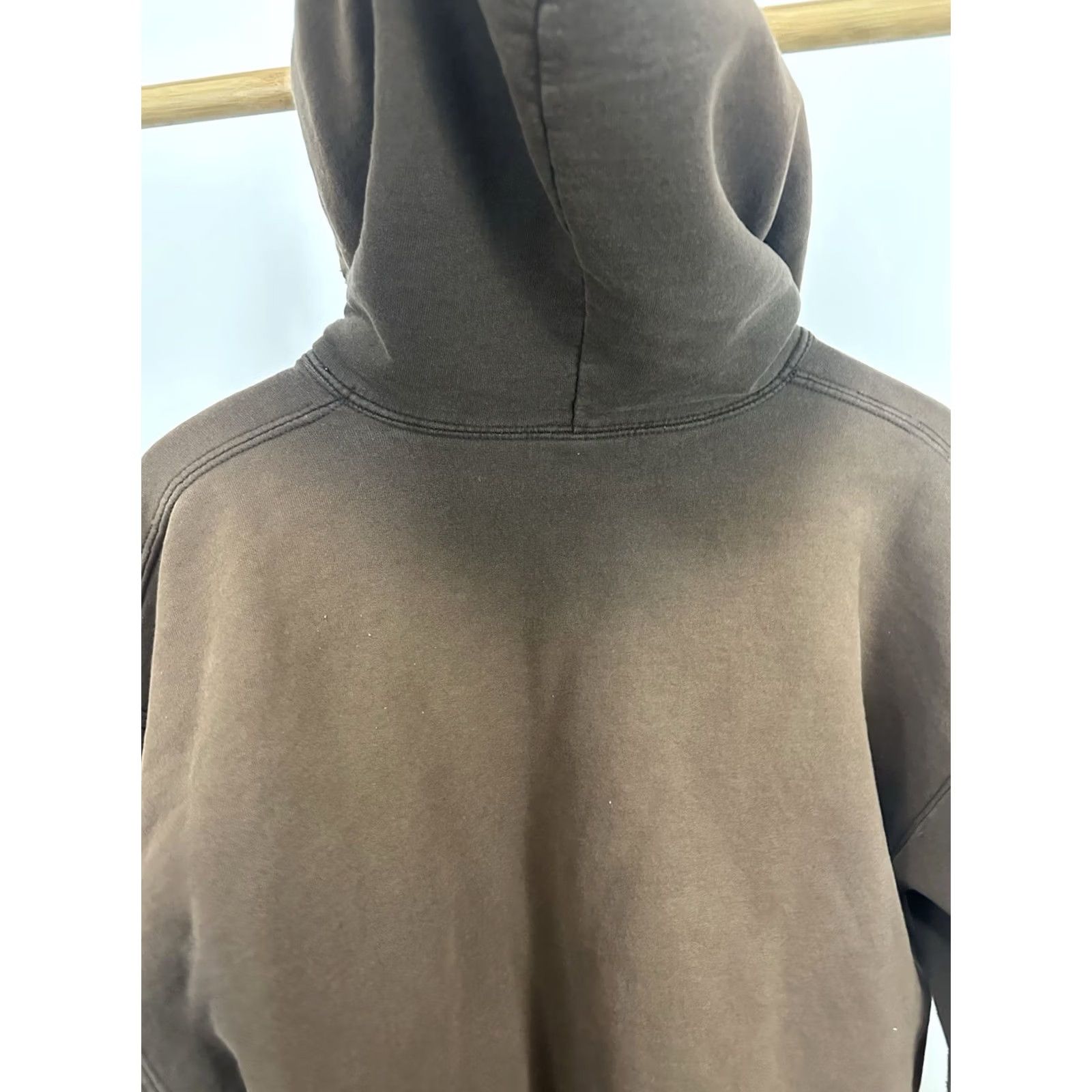 Gildan VINTAGE Gildan Hoodie Main Selling Point: Grunge Distressed Worn WIP Boxy Brown L Mens Shirt Size US L / EU 52-54 / 3 - 7 Thumbnail