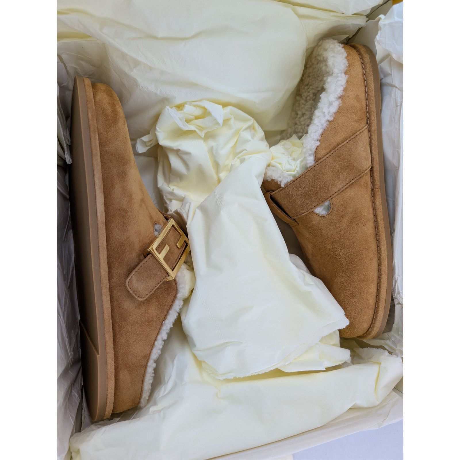 Fendi o1rshd1 Leather Feel Suede Shearling Slippers Caramel Brown Size US 8 / IT 38 - 21 Thumbnail