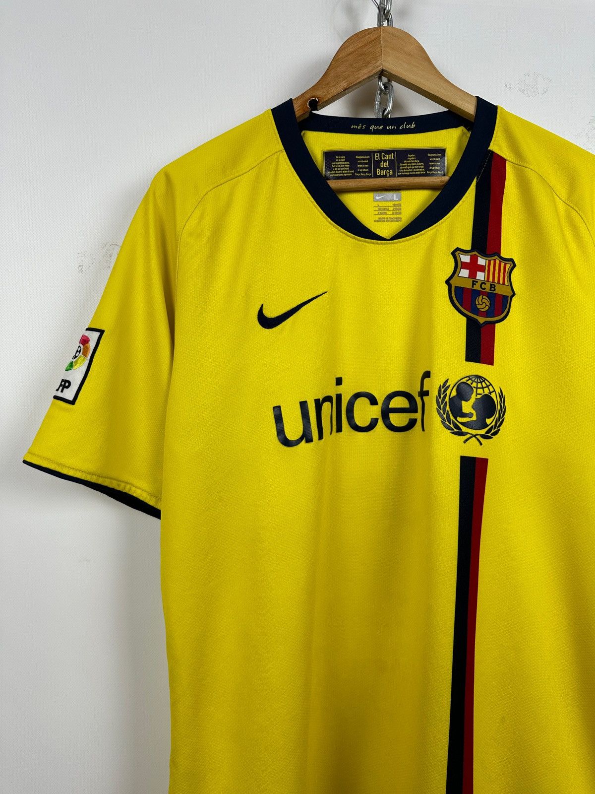 Nike 2008/09 Nike FC Barcelona Vintage Soccer Jersey Size US L / EU 52-54 / 3 - 3 Thumbnail