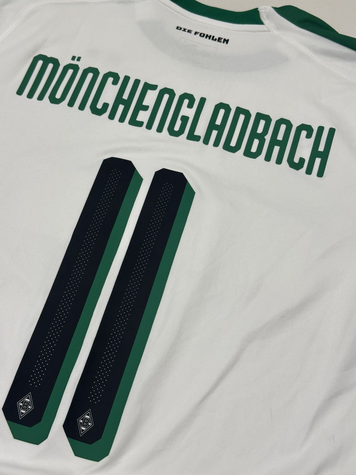 Puma BORUSSIA MONCHENGLADBACH 2018/2019 HOME SOCCER JERSEY PUMA M Size US M / EU 48-50 / 2 - 4 Thumbnail