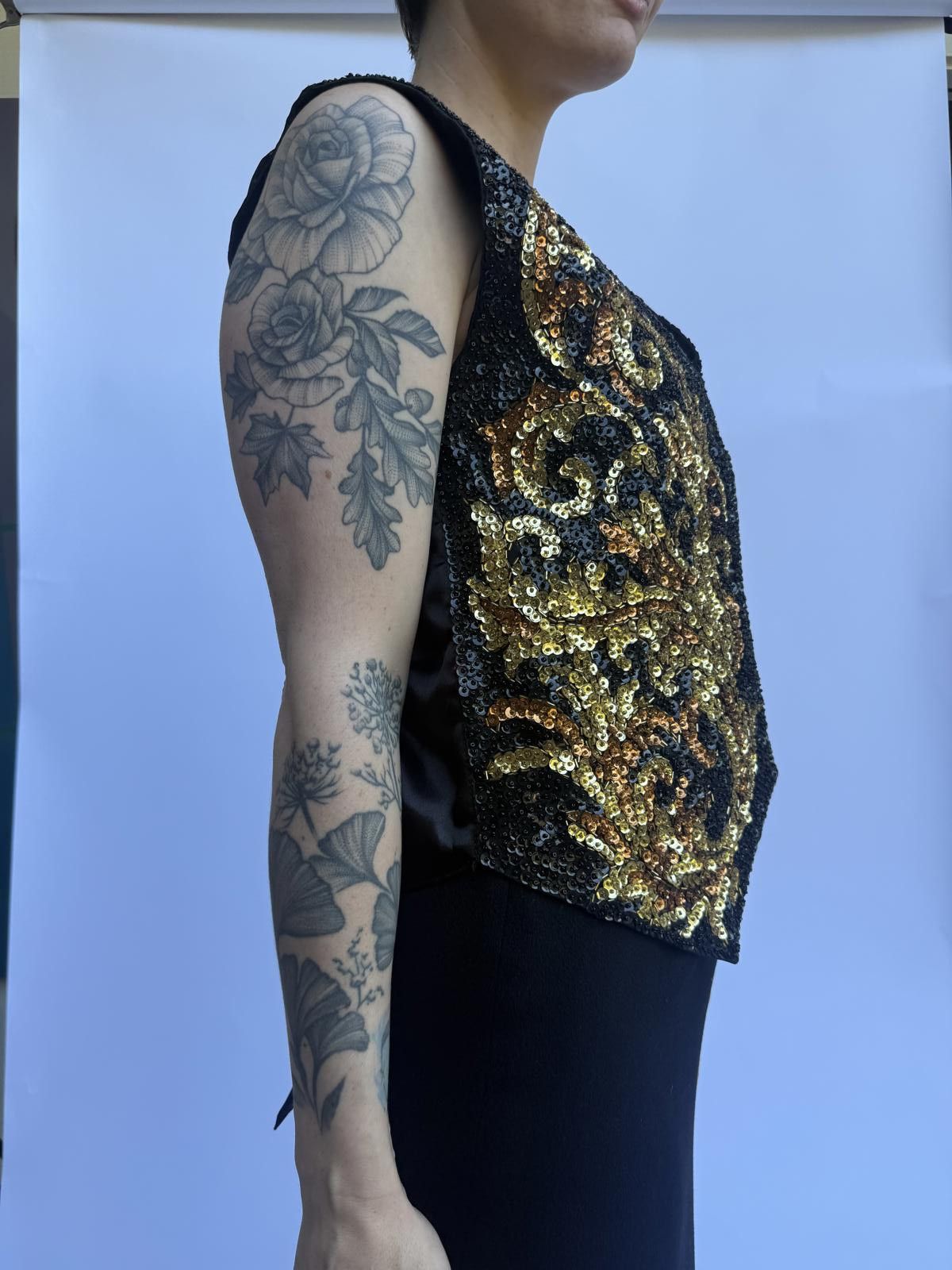 Designer Vintage Black and Gold Sequin Vest Size ONE SIZE - 4 Thumbnail