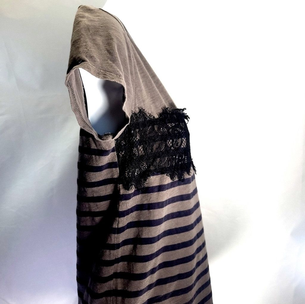 Ann Taylor Ann Taylor Loft Lace and Striped Top Small Size S / US 4 / IT 40 - 2 Thumbnail