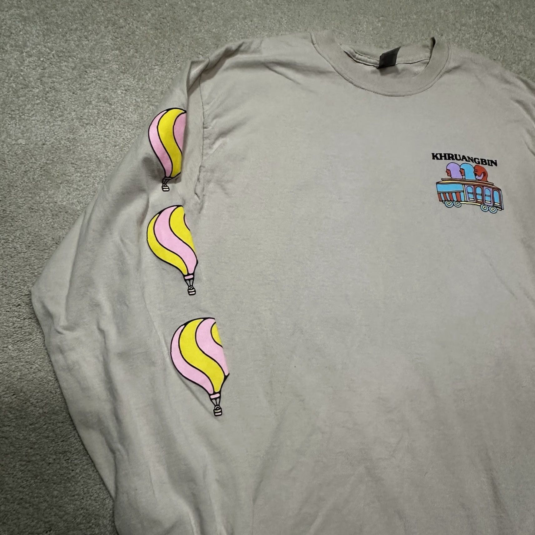 Gildan Khruangbin Band Shirt Mens Medium Beige Long Sleeve Logo Cotton All Seasons Double-Sided Music Size US M / EU 48-50 / 2 - 4 Thumbnail