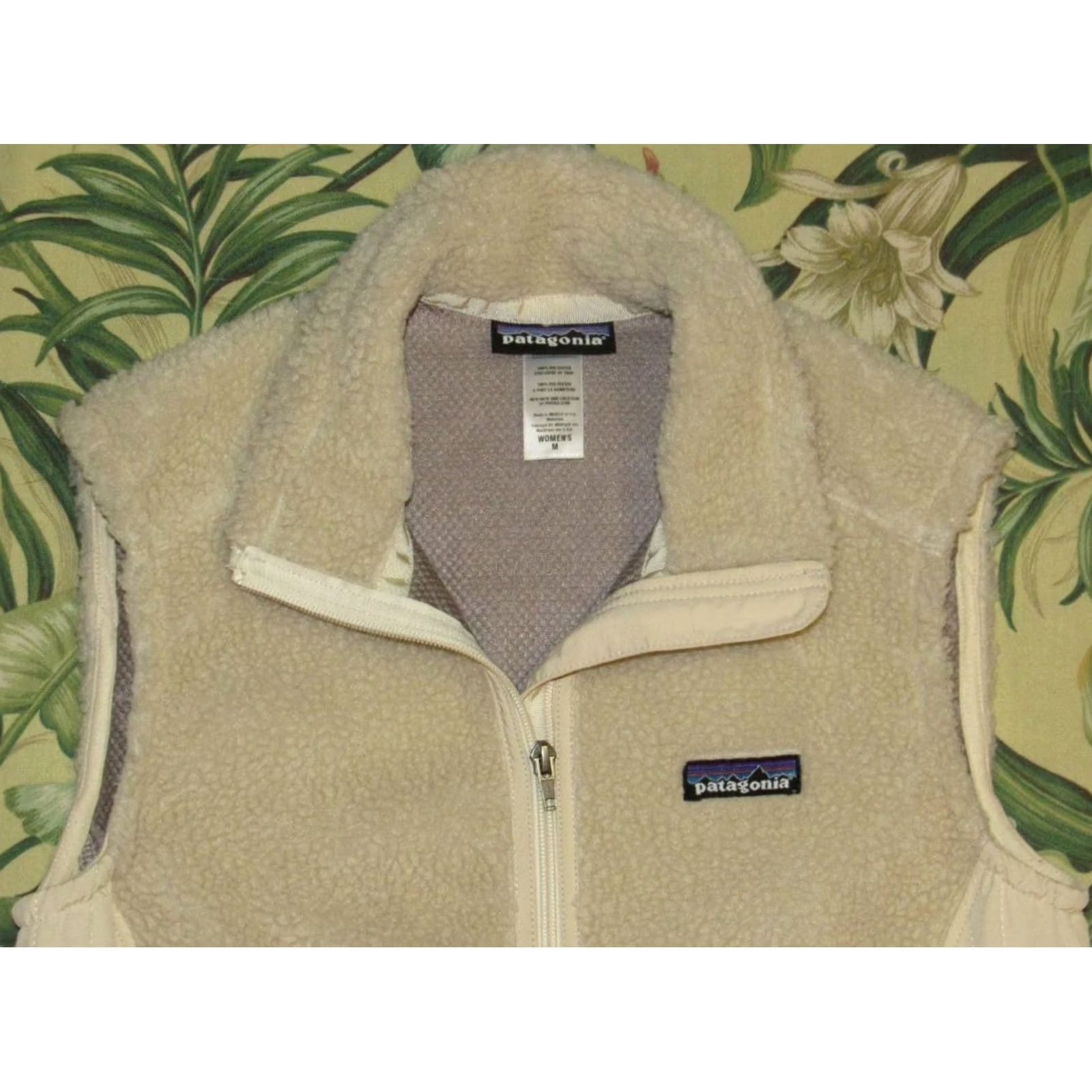 Patagonia PATAGONIA Ivory Deep Pile Retro X Vest Medium Womens Vest Ivory Deep Pile Retro X Vest Medium Size M / US 6-8 / IT 42-44 - 2 Thumbnail