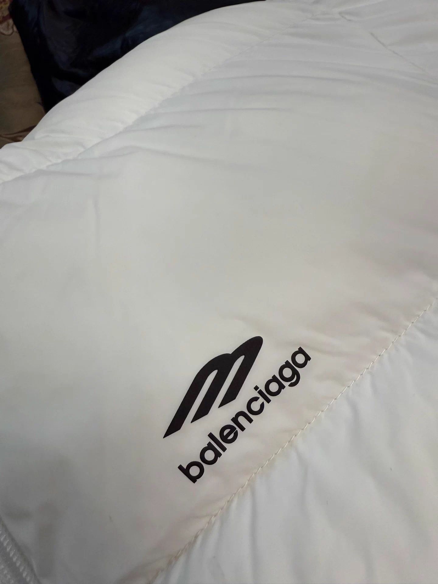 Balenciaga Balenciaga 3B Logo Oversized Ski Jacket Size 44 Size US S / EU 44-46 / 1 - 3 Thumbnail