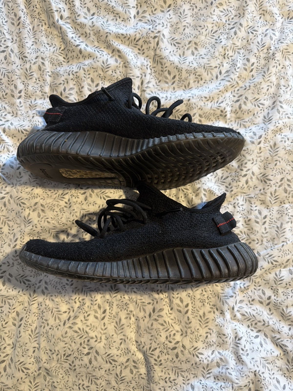 Yeezy Yeezy Breds Size 9.5 Size US 9.5 / EU 42-43 - 3 Thumbnail