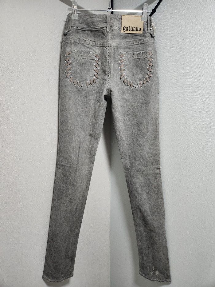John Galliano john GALLIANO 갈리아노 매듭 디테일 워싱데님 Size 28" / US 6 / IT 42 - 3 Thumbnail