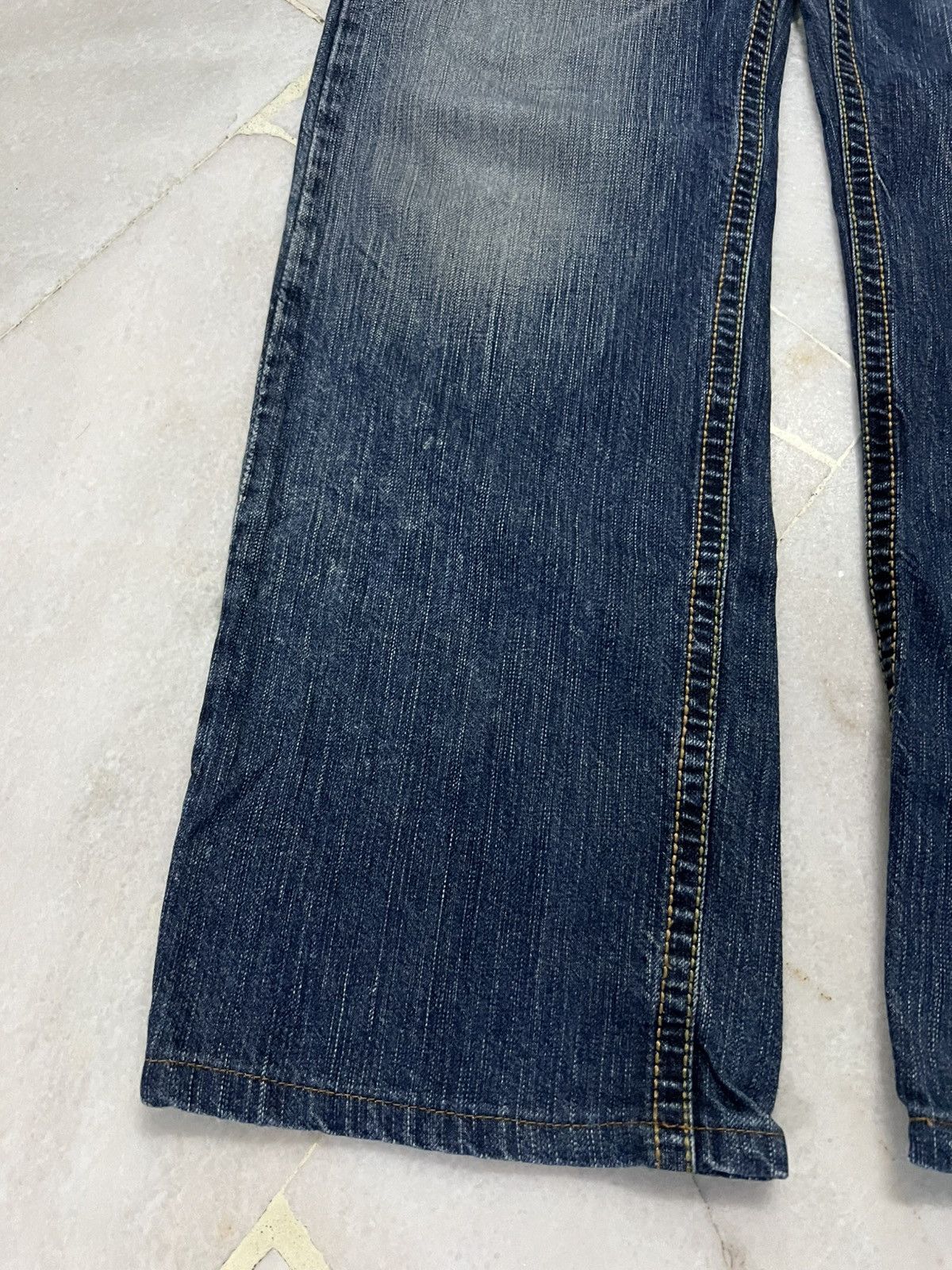 Edwin 💥Rare💥Edwin Exclusive Vintage Buffalo Head Jeans Size US 30 / EU 46 - 4 Thumbnail