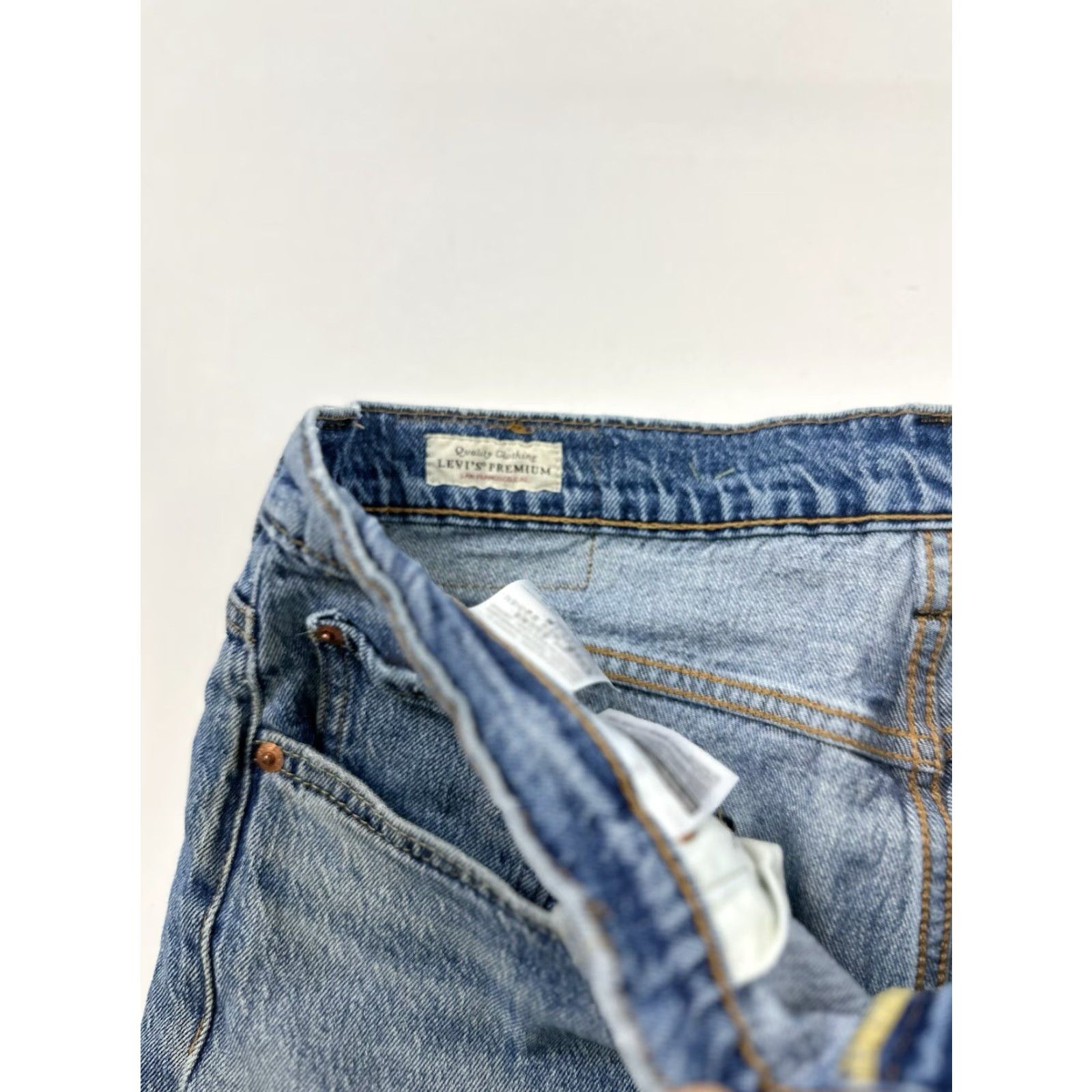 Levi's Levi’s Shorts Women 34 Blue Denim Cut Off Jeans Size 24" / US 00 / IT 34 - 3 Thumbnail