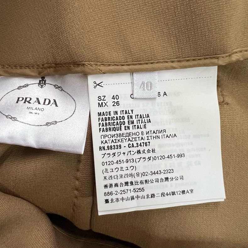 Prada Prada Short skirt with pleated belt design 2502-Nextarrow Size 39" - 4 Thumbnail