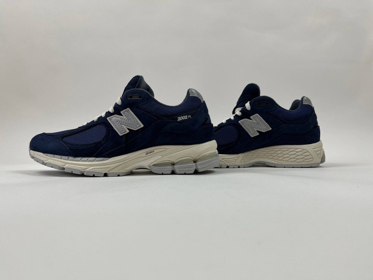 New Balance New Balance 2002R Navy Grey Sneakers Women US 6 6.5 Mismatch Size US 6 / IT 36 - 1 Thumbnail