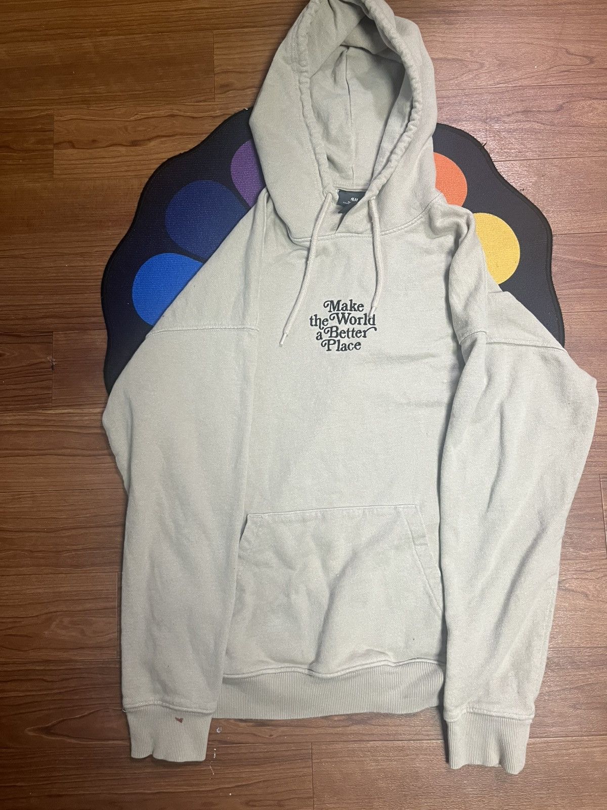 H&M Tan color hoodie ‘’Make a world a better place’’ size small Size US S / EU 44-46 / 1 - 1 Thumbnail