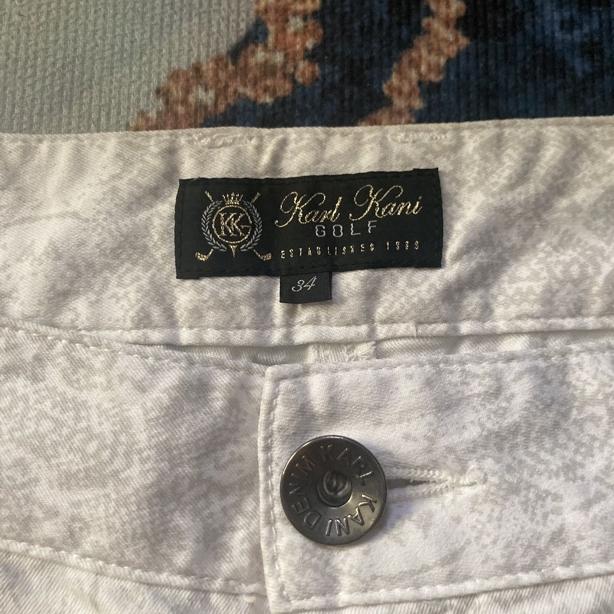 Karl Kani KARL KANI GOLF SNAKE SKINS MOTIF SHORT PANTS Size US 33 - 3 Thumbnail