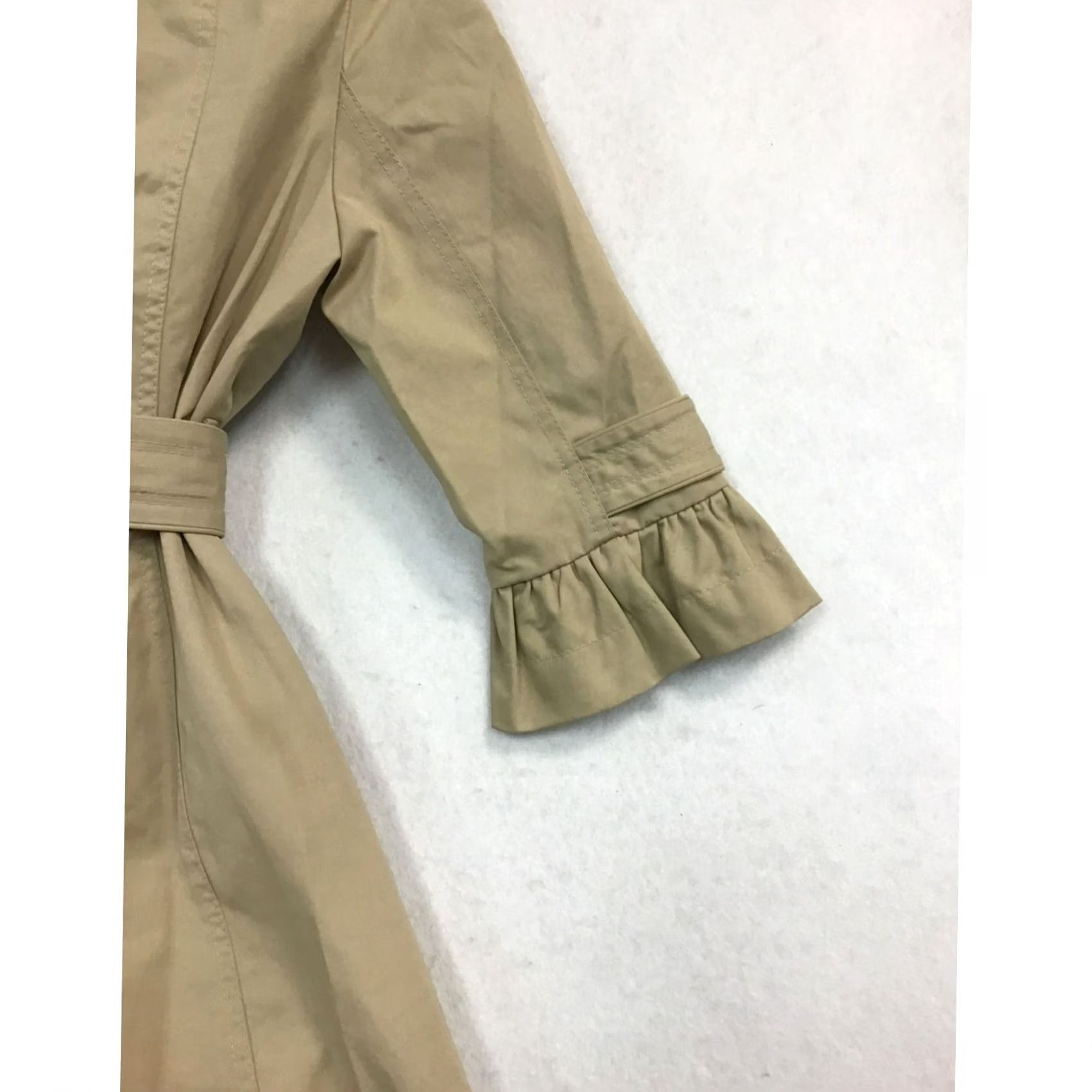 Bebe bebe Women's Trench Coat Small Brown Polyester Button Up Adjustable Belt, Like New, Coat, Trench, Small, Womens Size S / US 4 / IT 40 - 6 Thumbnail