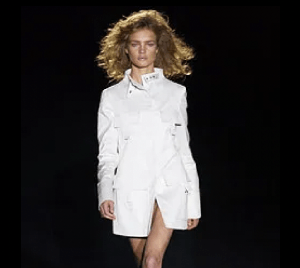 Gucci SS03 Multipocket White Coat Size S / US 4 / IT 40 - 2 Thumbnail