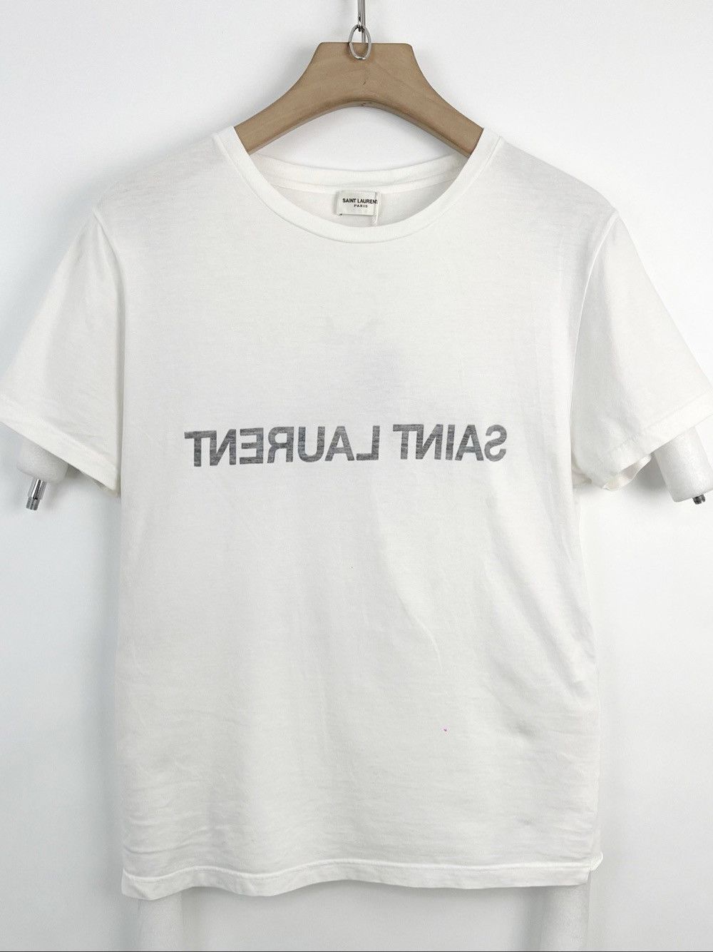 Saint Laurent Paris Saint Laurent Reversed Logo T-Shirt Size S Size US S / EU 44-46 / 1 - 1 Thumbnail