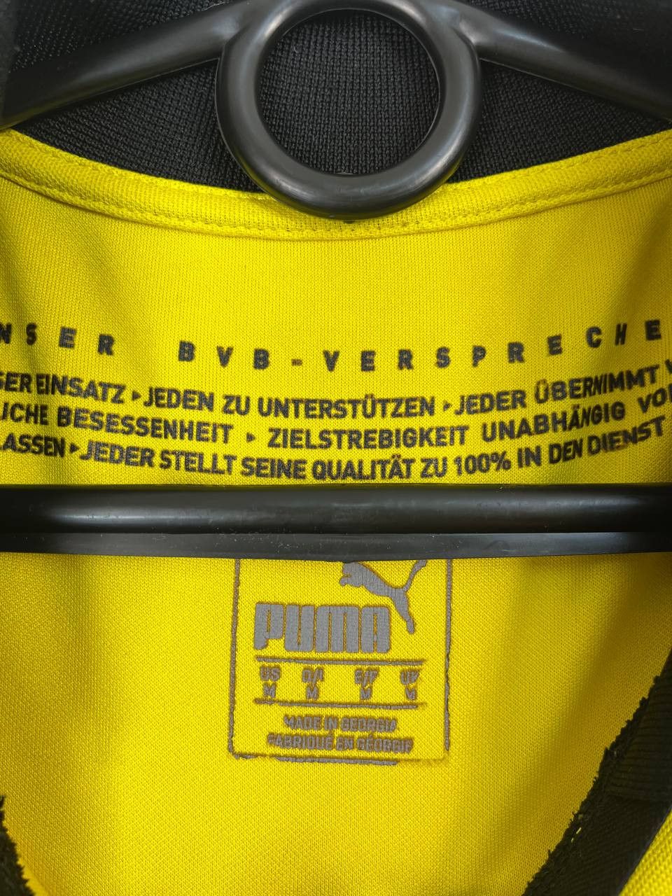Puma Borussia Dortmund 2015-16 Home Shirt Puma BVB 09 Jersey M Size US M / EU 48-50 / 2 - 3 Thumbnail