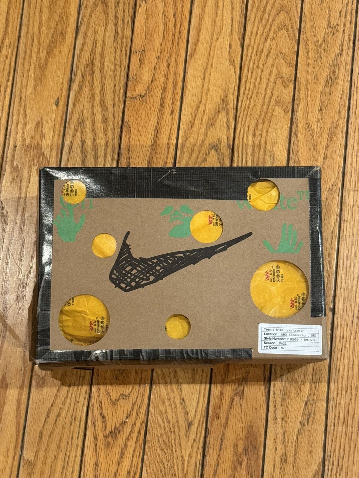 Nike × Off-White Nike x Off White Dunk Low ‘Lot 35’ Size US 10 / EU 43 - 7 Thumbnail