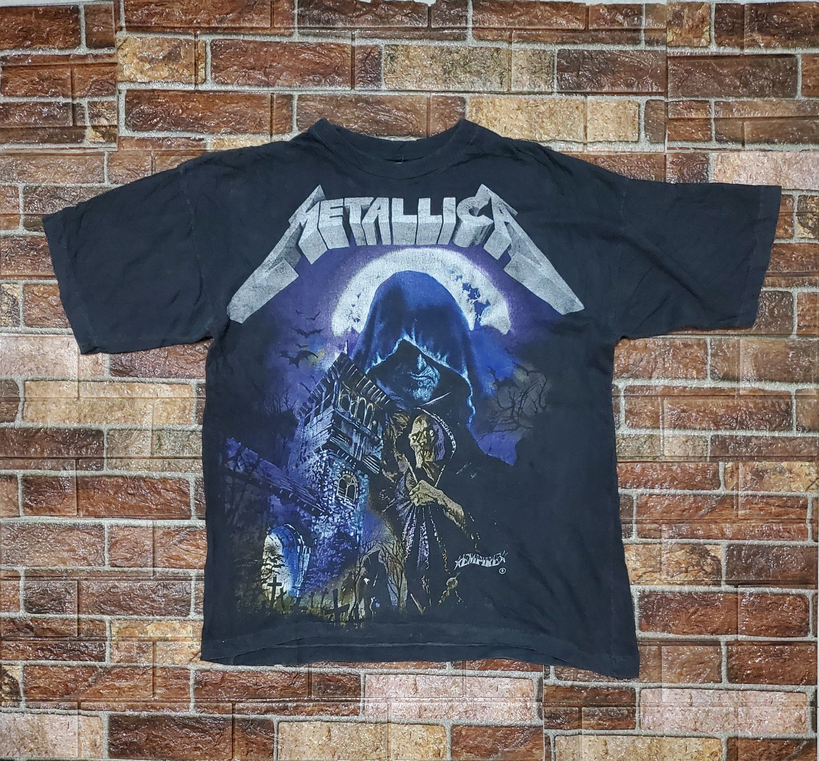 Band Tees × Metallica × Vintage Vintage Empire Metallica T Shirt Over Print Size US M / EU 48-50 / 2 - 1 Thumbnail