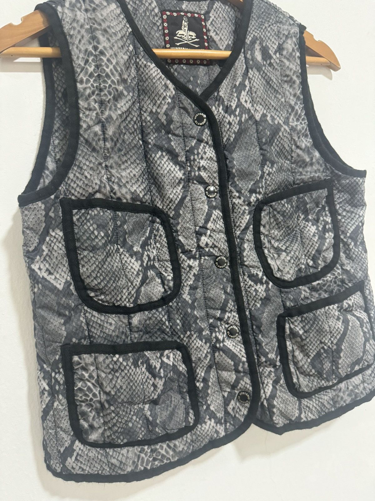 Hysteric Glamour Vintage Hysteric Glamour Snake Skin Design primaloft Vest Size US S / EU 44-46 / 1 - 2 Thumbnail