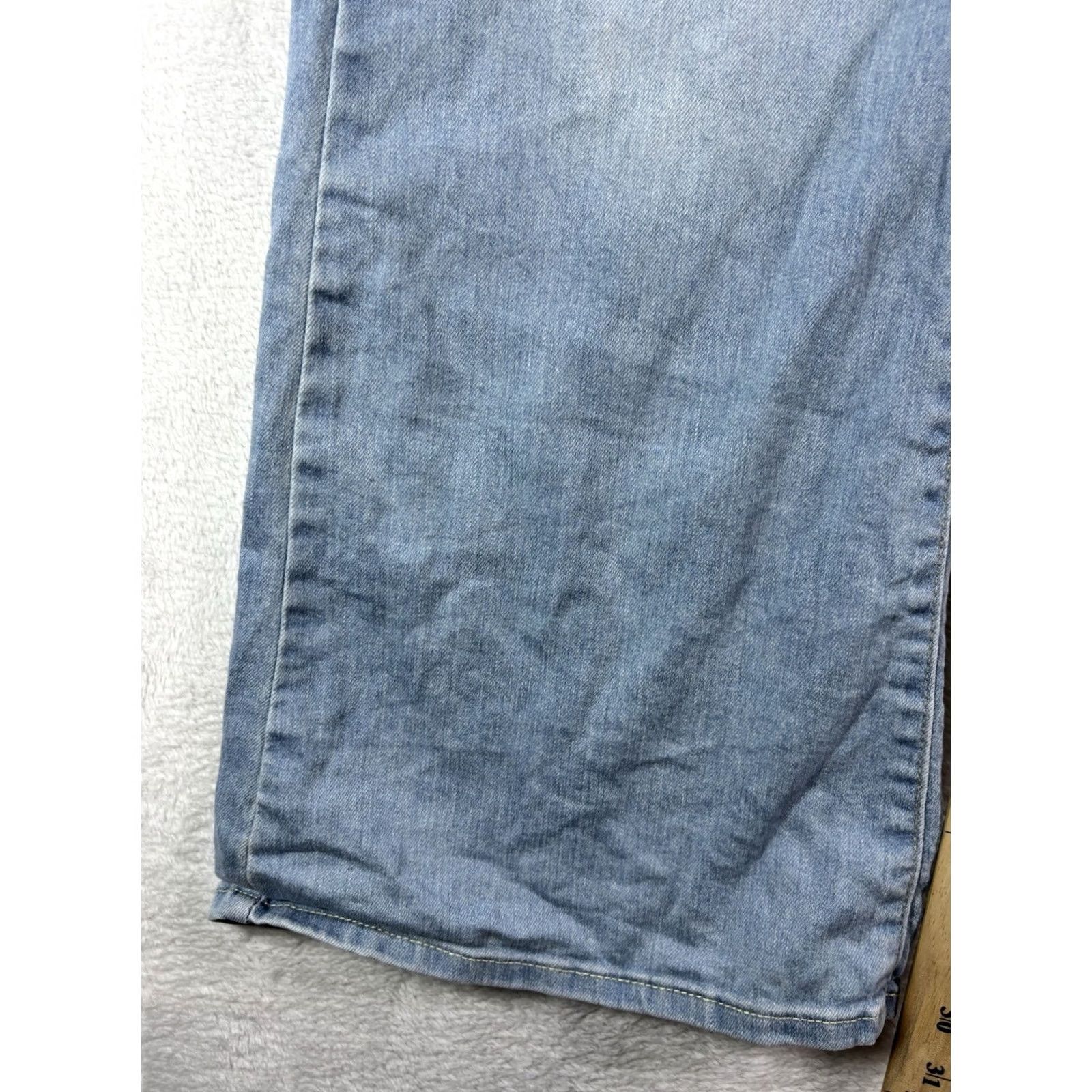 Levi's Levi's 726 Flare Jeans Women's 32x30 Light Wash Denim Regular Blue 5-Pocket Style Vintage No N/A Size 24" / US 00 / IT 34 - 4 Thumbnail