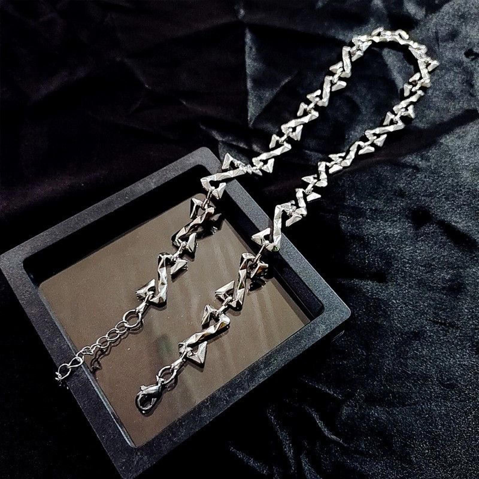 Jewelry Cuban Link Chain Necklace Size ONE SIZE - 1 Thumbnail
