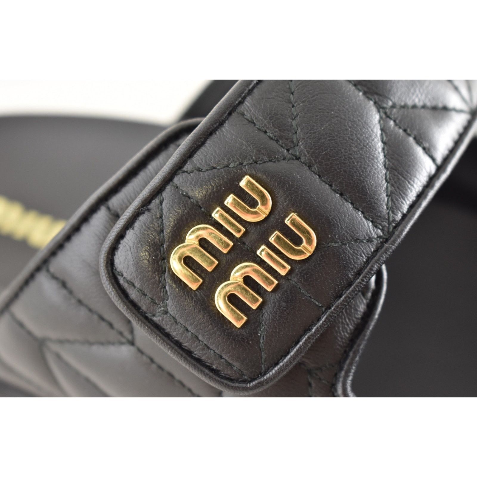 Miu Miu Miu Miu Matelasse Black Gold Logo Flat Slide Sandal 39 Size US 9 / IT 39 - 8 Thumbnail