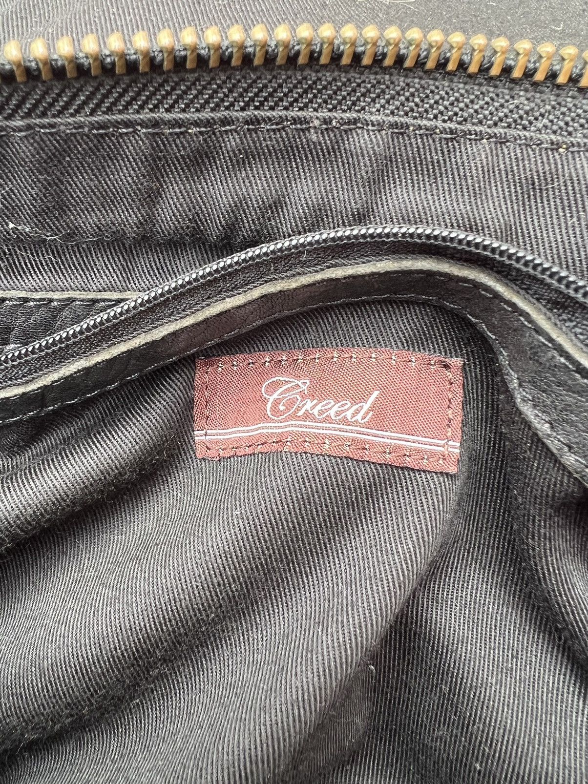Creed × Japanese Brand Creed Japan Black Patina Leather Sling Bag Size ONE SIZE - 23 Thumbnail