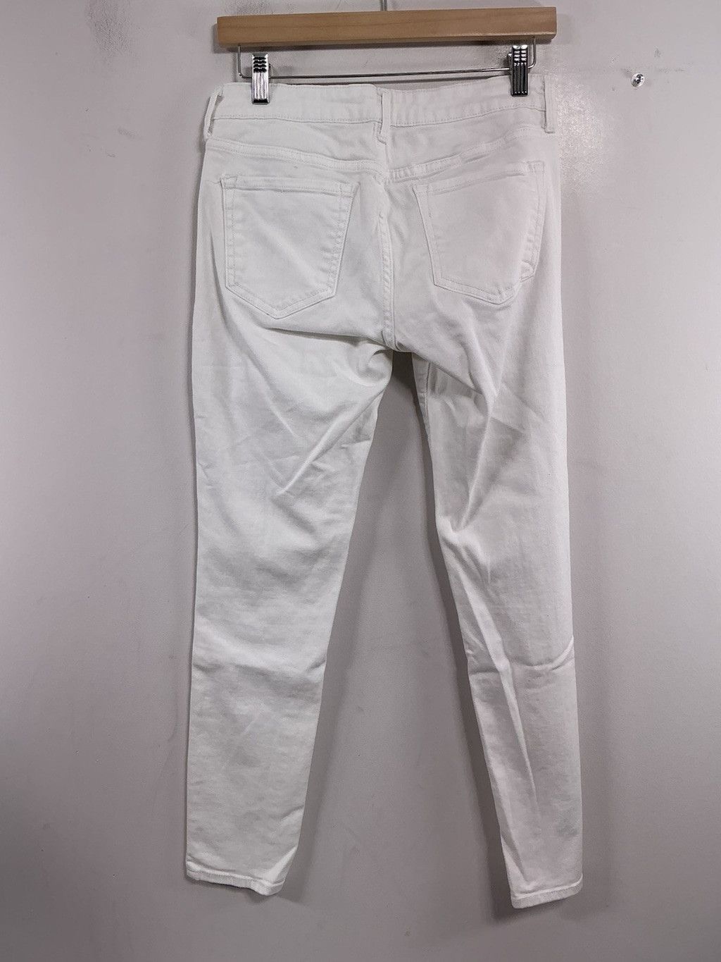 Old Navy Woman's Old Navy The Rock Star White Jeans 6 Ankle Size 28" / US 6 / IT 42 - 2 Thumbnail