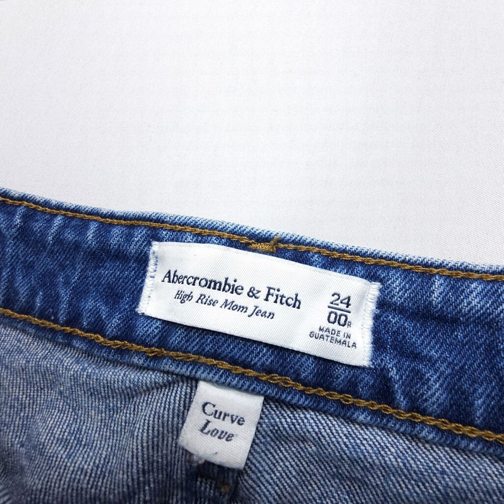 Abercrombie & Fitch Abercrombie & Fitch High Rise Mom Jeans Womens 00 / 24 Distressed Curve Love Denim Blue 90s Jeans Womens Regular 5-Pocket Size 24" / US 00 / IT 34 - 3 Thumbnail