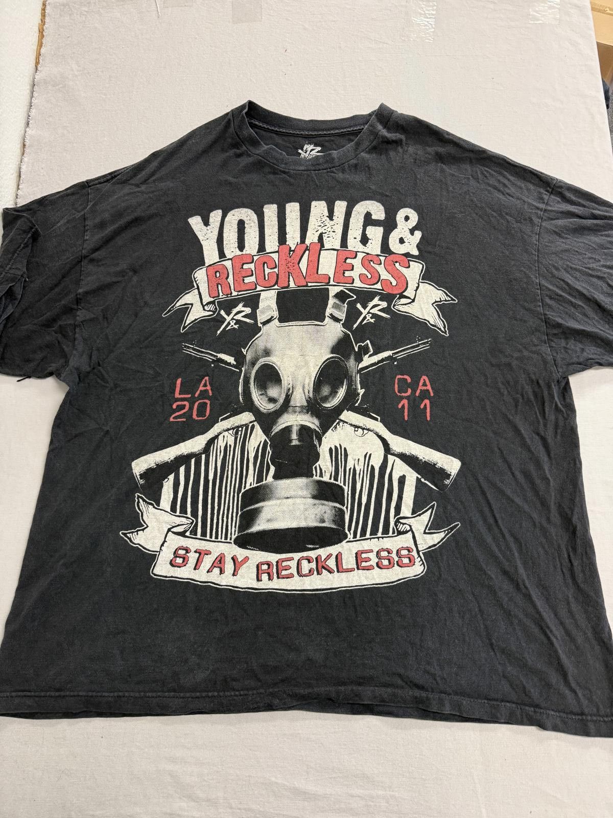 Young And Reckless Faded Young & Reckless T-shirt Stay Reckless Gas Mask 3XL Size US XXL / EU 58 / 5 - 1 Thumbnail