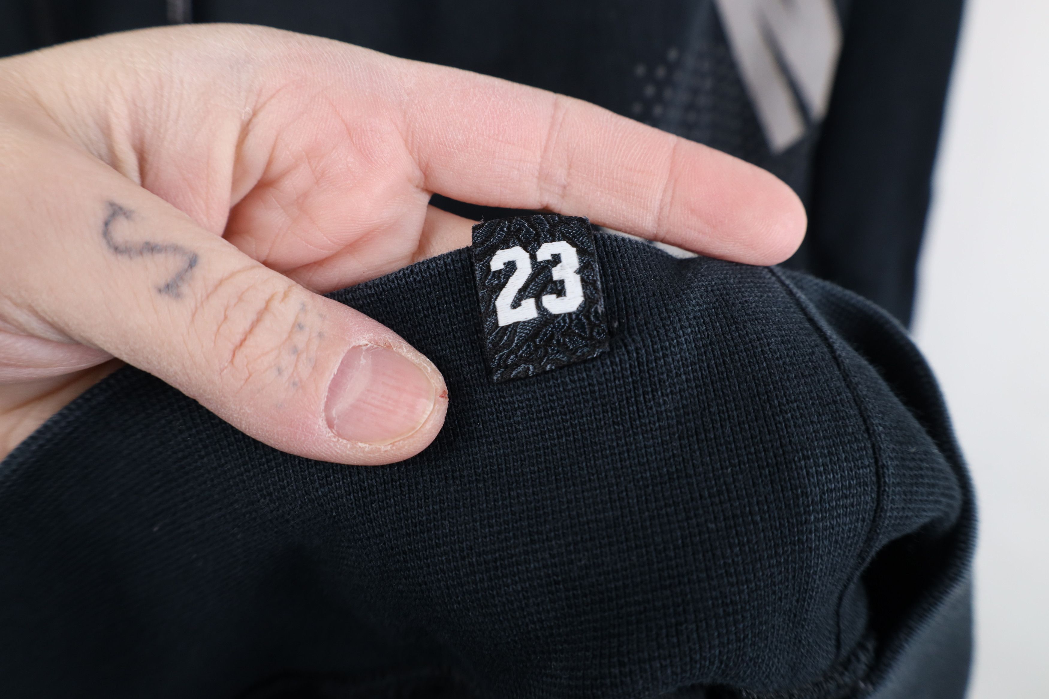 Nike Vintage Y2K Nike Air Jordan Spell Hoodie Sweatshirt Black Size US M / EU 48-50 / 2 - 7 Thumbnail