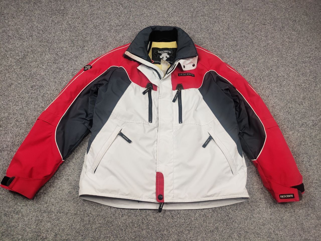 Descente Descente Airdrive Ski Zip insulated Jacket combined red Size US M / EU 48-50 / 2 - 3 Thumbnail