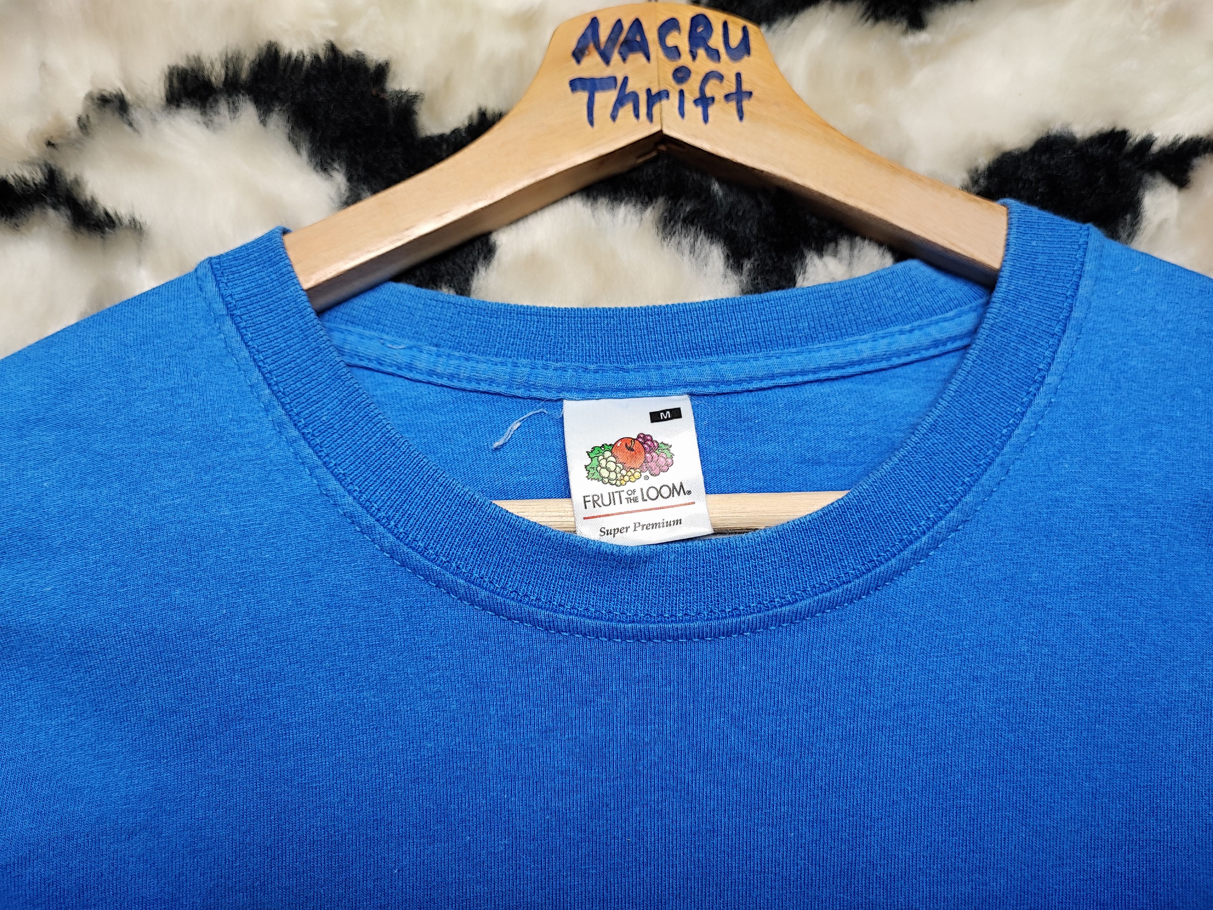 Band Tees Red Hot Chill Pepers Girl Surf Vintage Y2k Hook-Ups Size US L / EU 52-54 / 3 - 11 Thumbnail