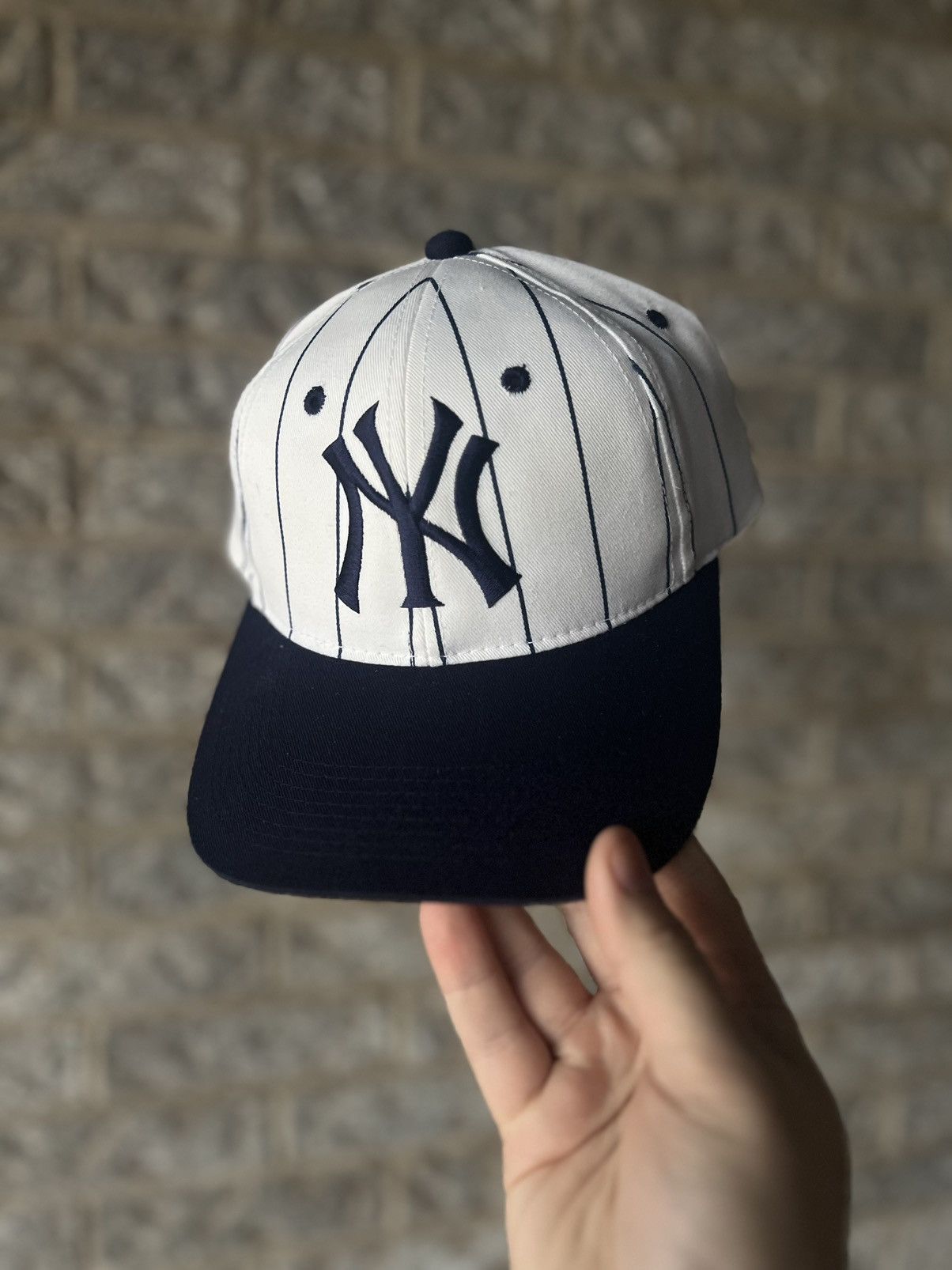 Sports Specialties × Vintage Vintage 90’s MLB New York Yankees SnapBack Hat Size ONE SIZE - 1 Thumbnail