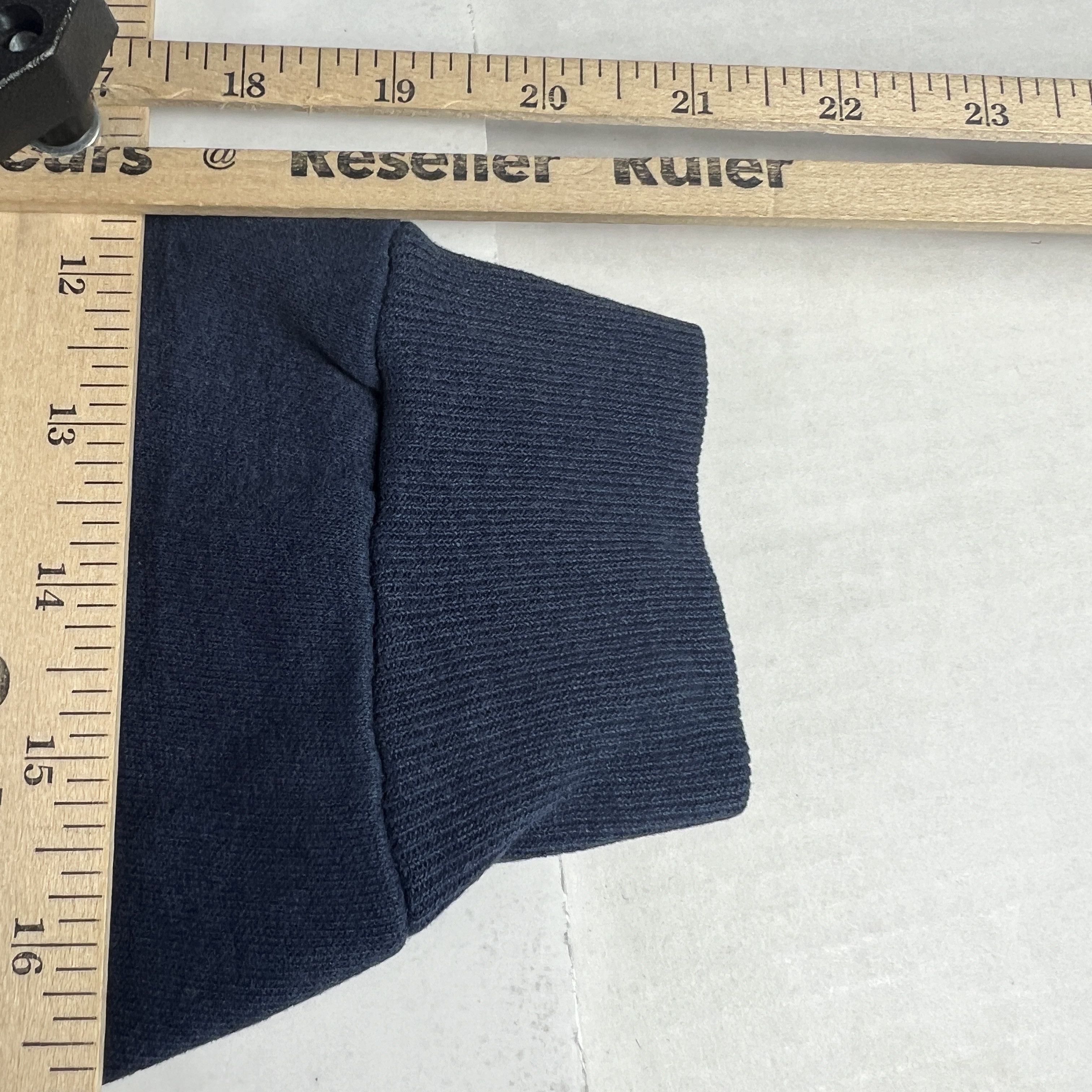 Lee × NBA × Vintage VTG Lee NBA Indiana Pacers Sweatshirt Blue Thrashed Crewneck Size US XXL / EU 58 / 5 - 12 Thumbnail