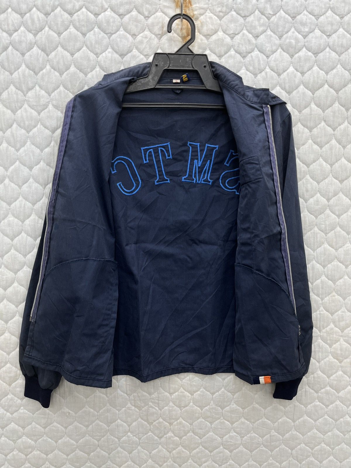Sports Specialties 🔥🔥🔥ARCHIVE BELLS CHAMPION LIGHT JACKET Size US S / EU 44-46 / 1 - 7 Thumbnail