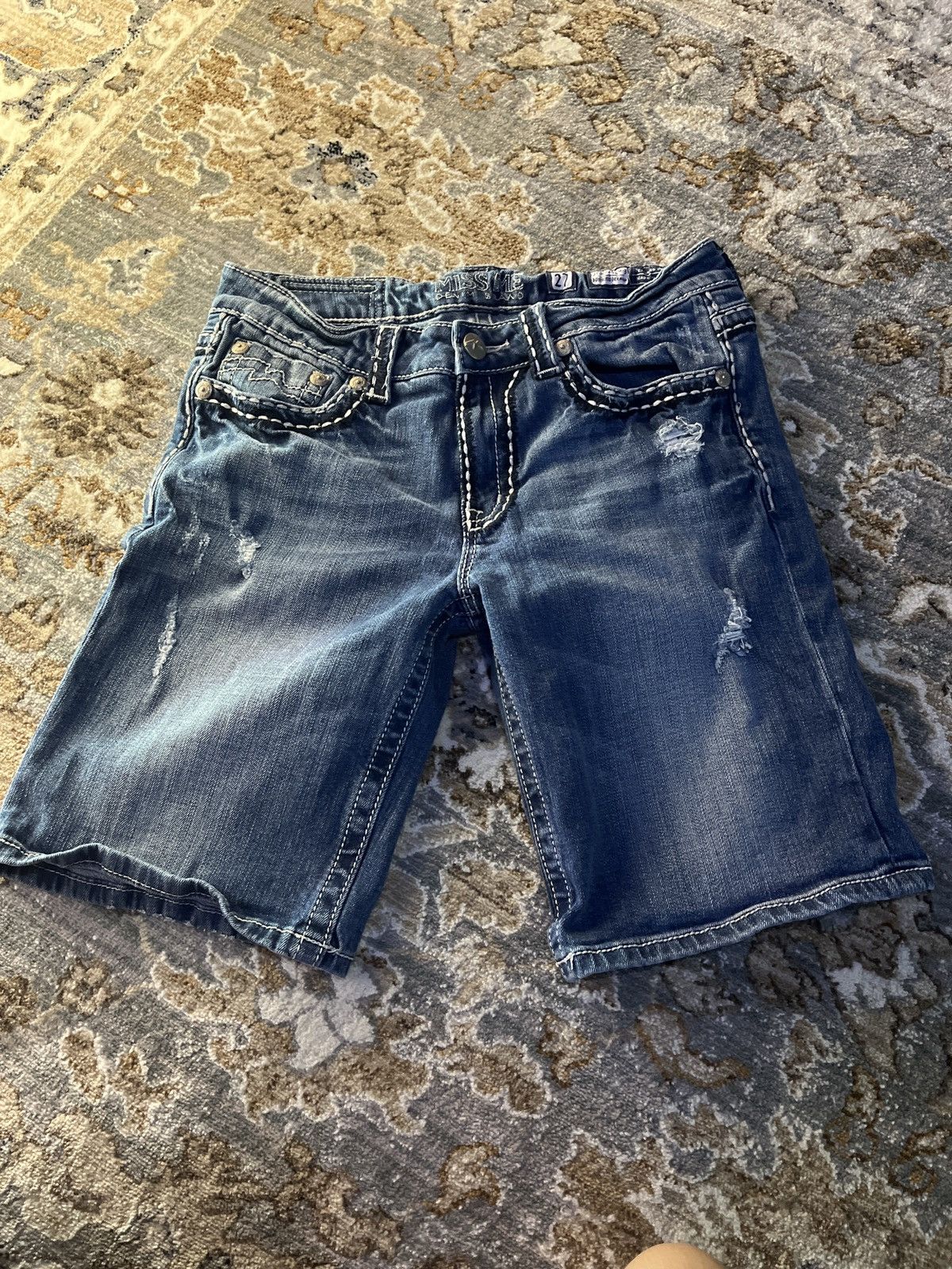 Miss Me Miss Me Y2K Distressed Shorts Size 27" / US 4 / IT 40 - 1 Thumbnail