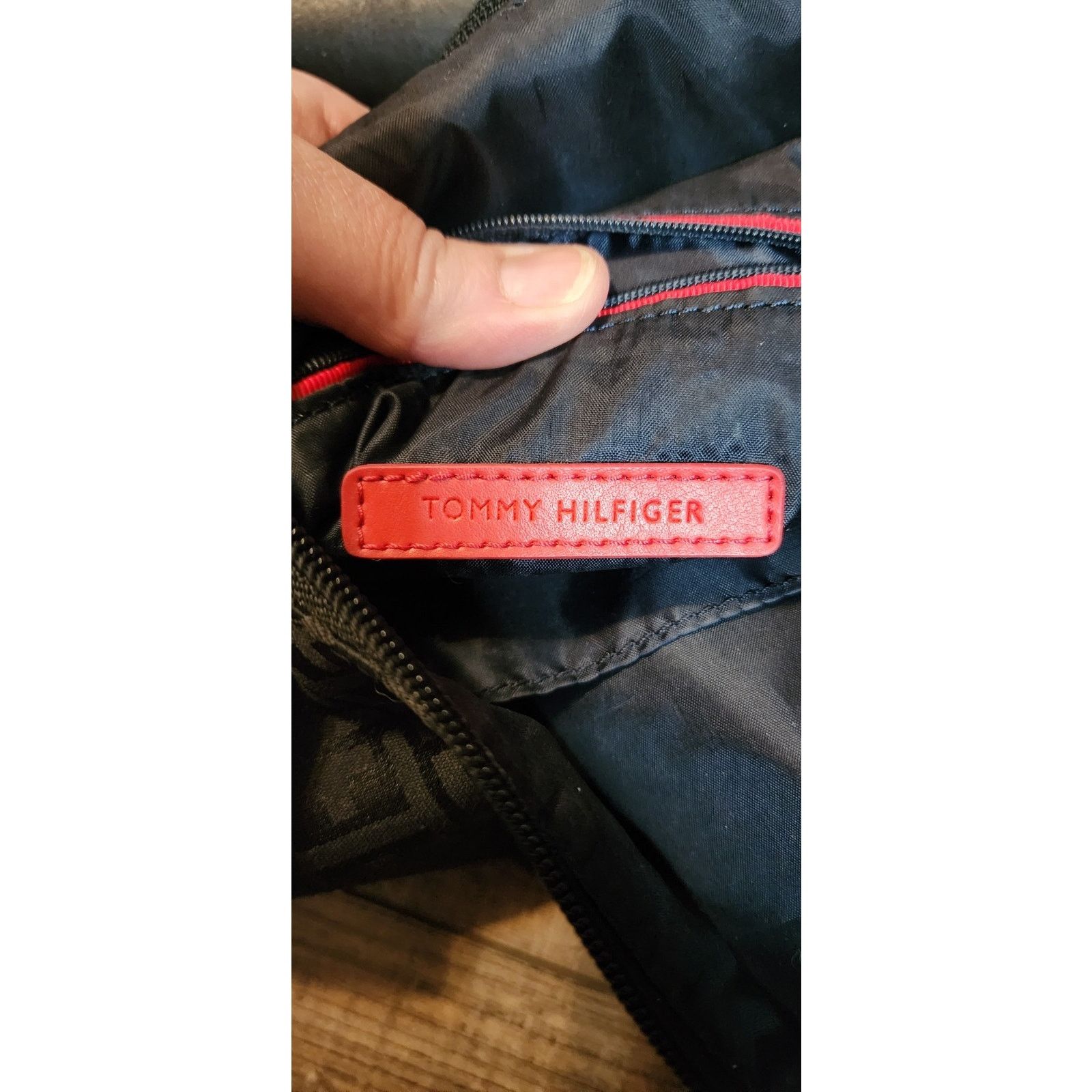 Tommy Hilfiger Tommy Hilfiger Black On Black Handbag Purse Some Wear Y Size ONE SIZE - 6 Thumbnail