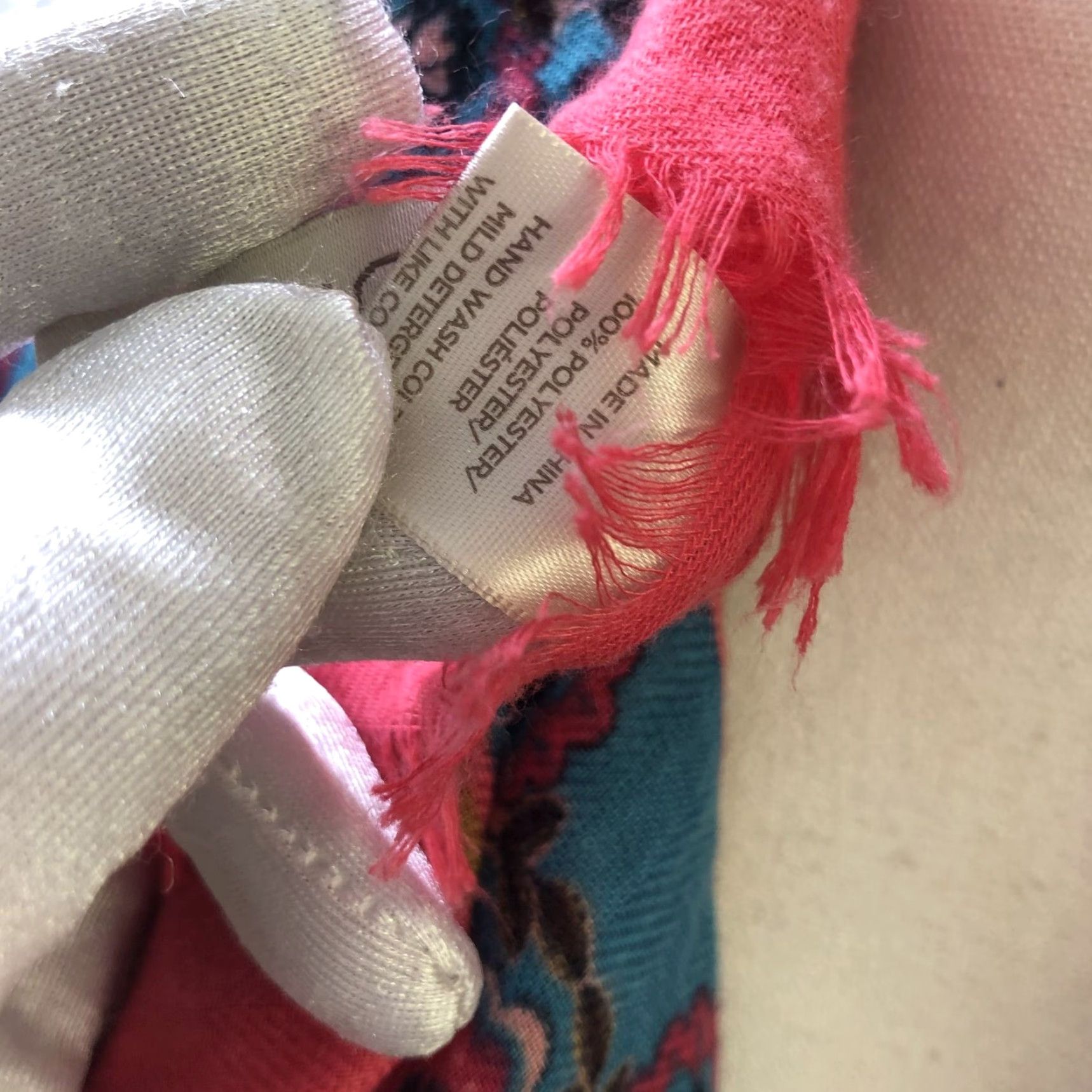 Loft VINTAGE Loft Square Fringe Scarf Womens Paisley Print Pink Blue Boho Shawl Neck Size ONE SIZE - 7 Thumbnail