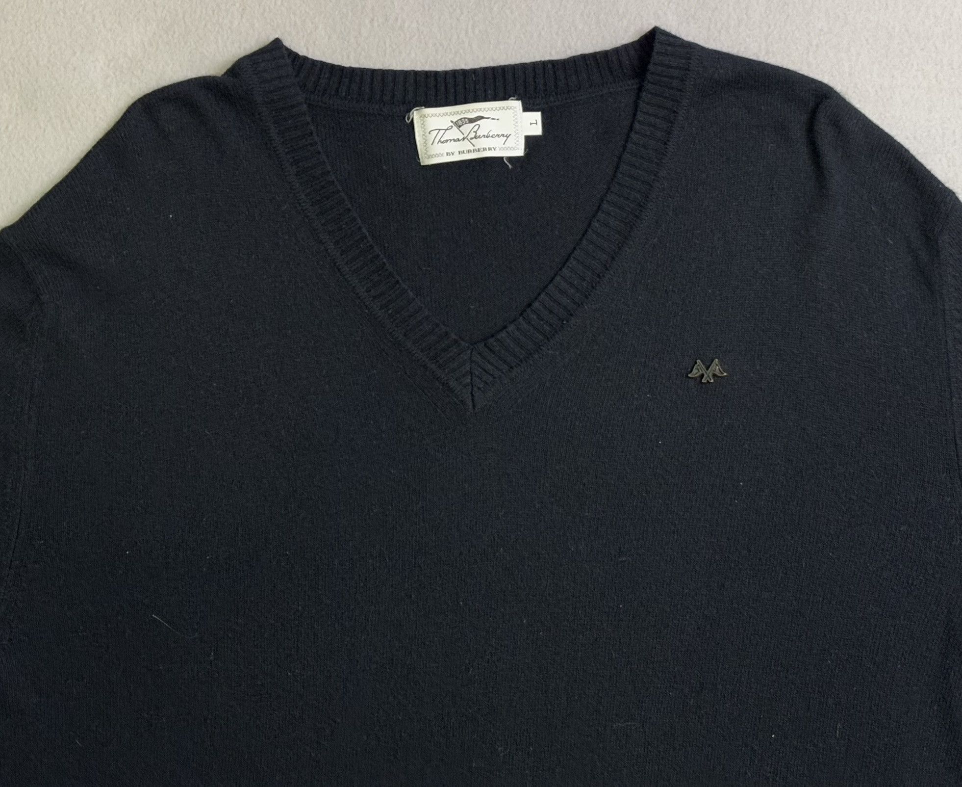 Burberry × Vintage Thomas Burberry Black V-neck sweater Cashmere size L Size US L / EU 52-54 / 3 - 6 Thumbnail