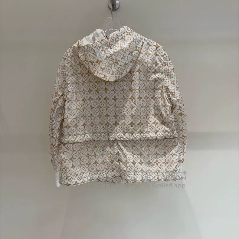 Louis Vuitton Louis Vuitton Monogram Summer Limited Edition Full Seal Pa Size XS / US 0-2 / IT 36-38 - 2 Thumbnail