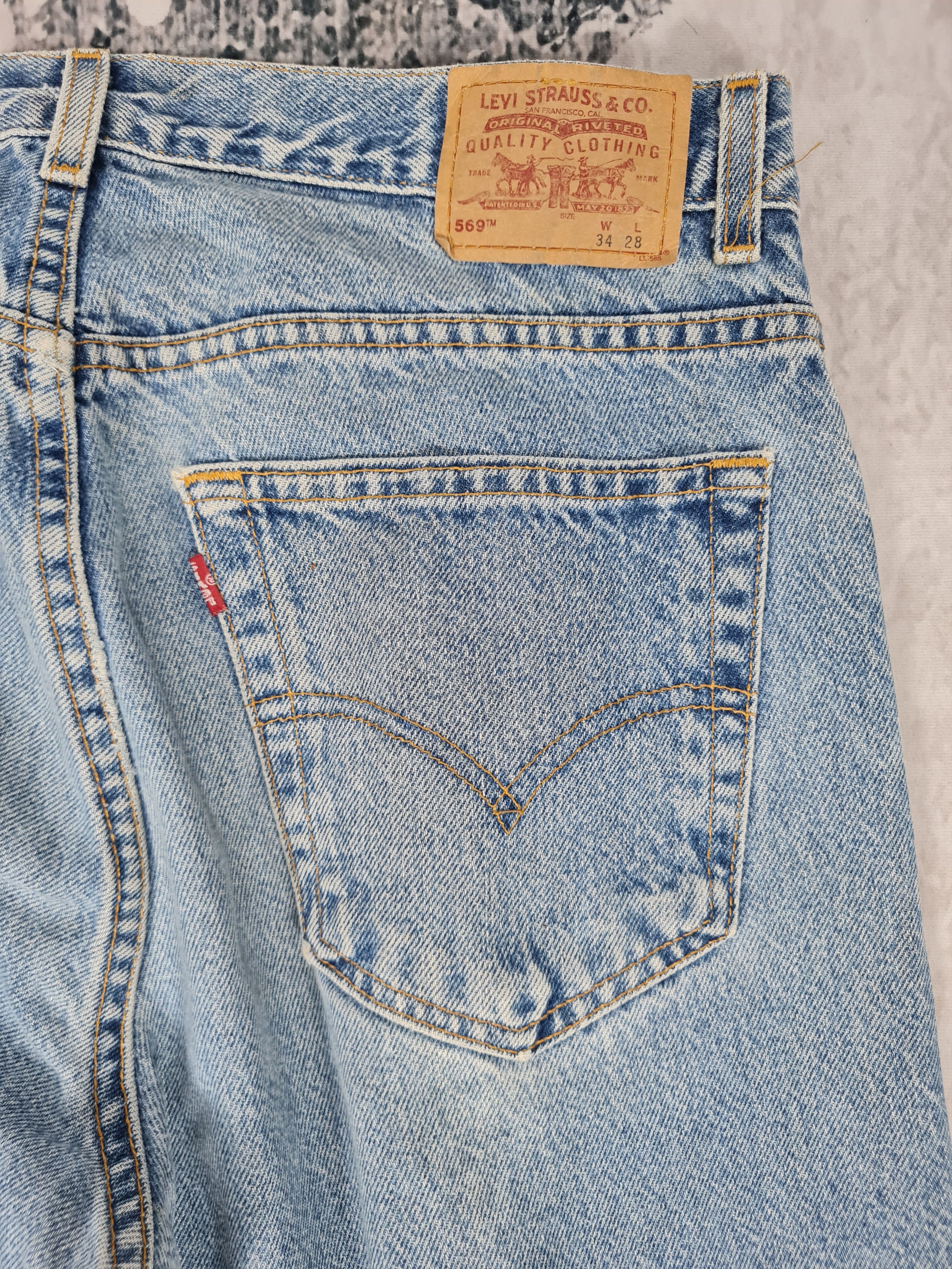 Levi's Vtg LEVIS 569 Straight Cut Ripped Cropped L0372 Size 34X26.5 Size US 34 / EU 50 - 11 Thumbnail