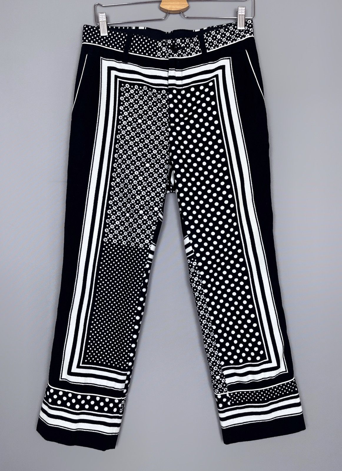 Designer × Japanese Brand × Sacai Rare SACAI AW 16 Cropped Printed Japanese Pants Size US 29 - 1 Thumbnail