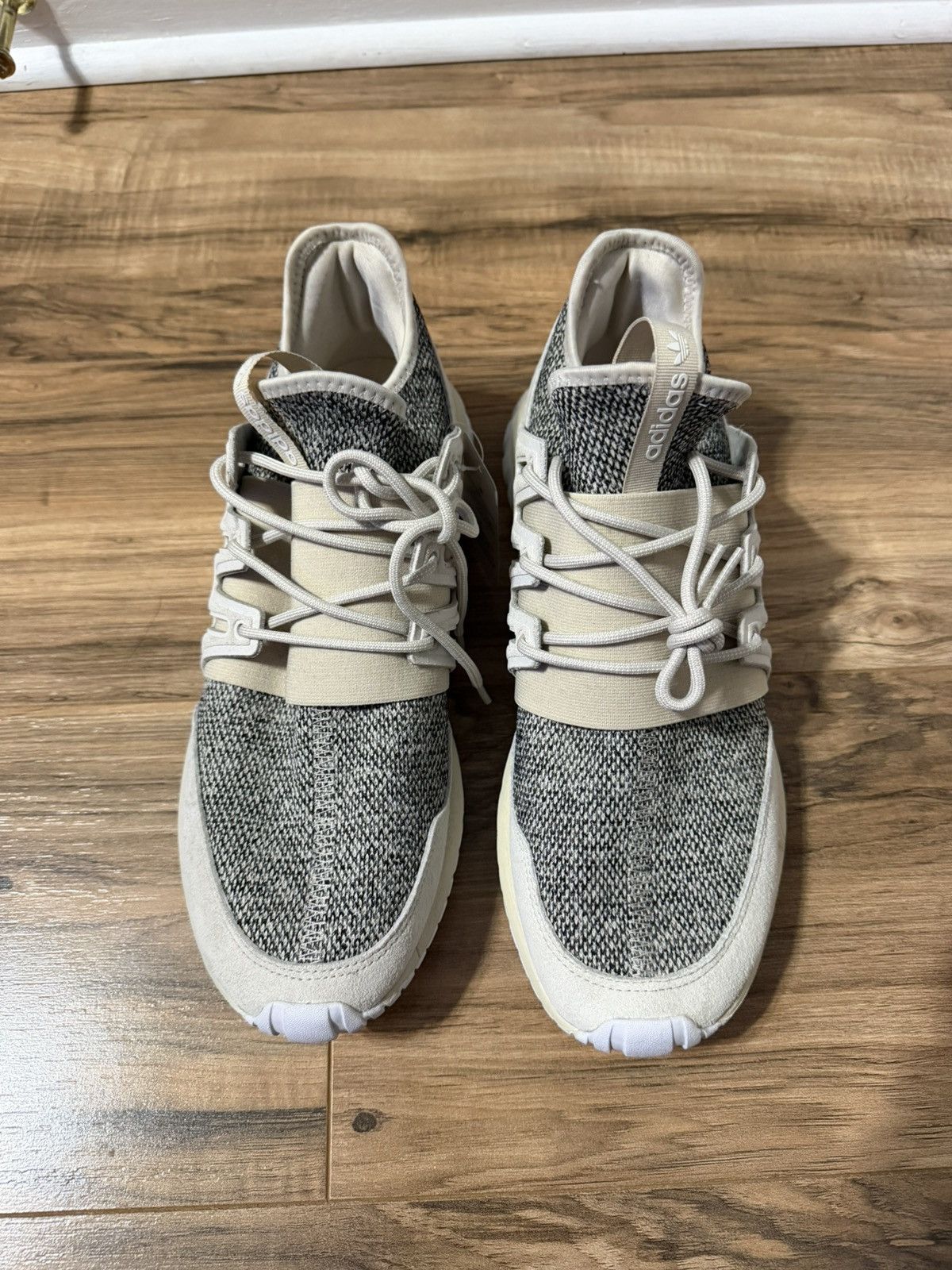 Adidas Adidas Tubular Radial Size US 10 / EU 43 - 3 Thumbnail