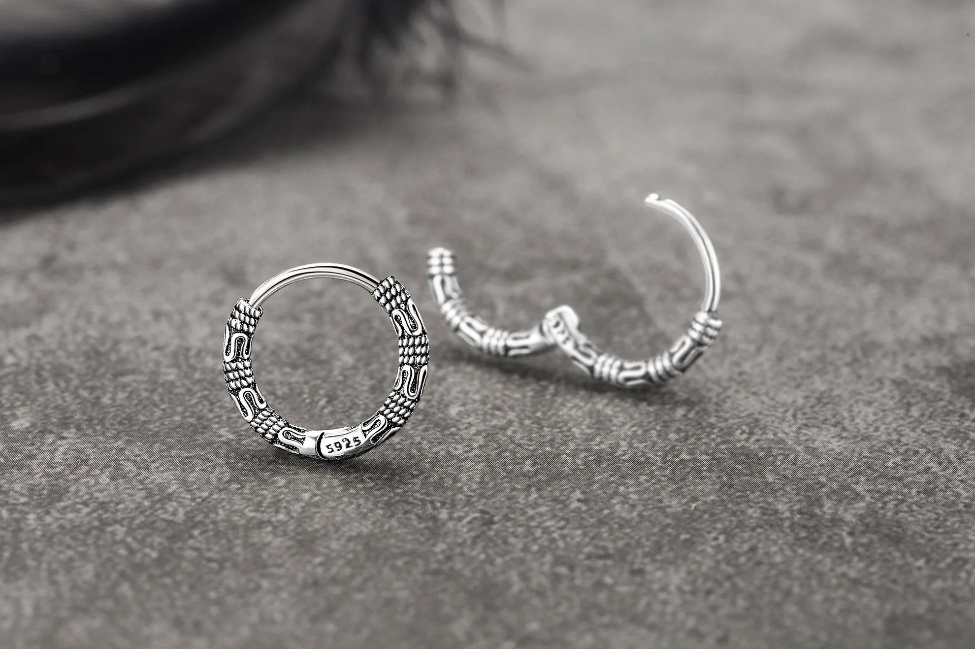 Jewelry Vintage 925 Sterling Silver Hoop Earrings Pattern Size ONE SIZE - 1 Thumbnail