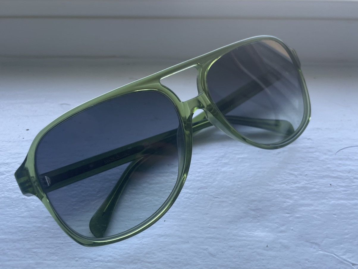 Celine Céline Paris Translucent Green Aviator Sunglasses Size ONE SIZE - 1 Thumbnail