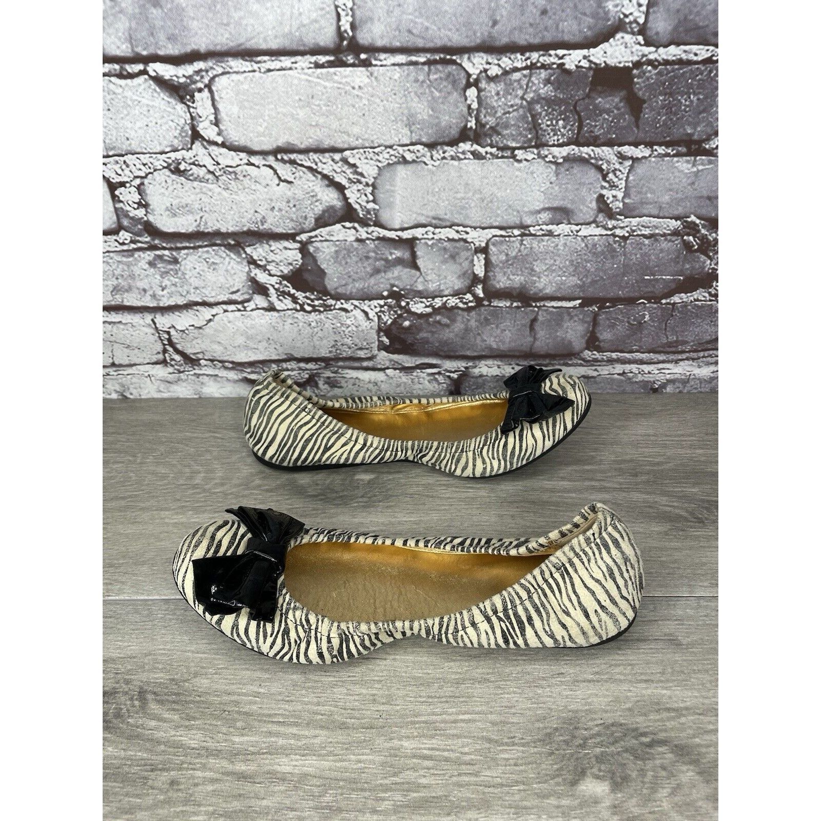 Kate Spade Kate Spade Zebra Print Ivory Black Stripe Patent Bow Ballet Size US 8 / IT 38 - 11 Thumbnail